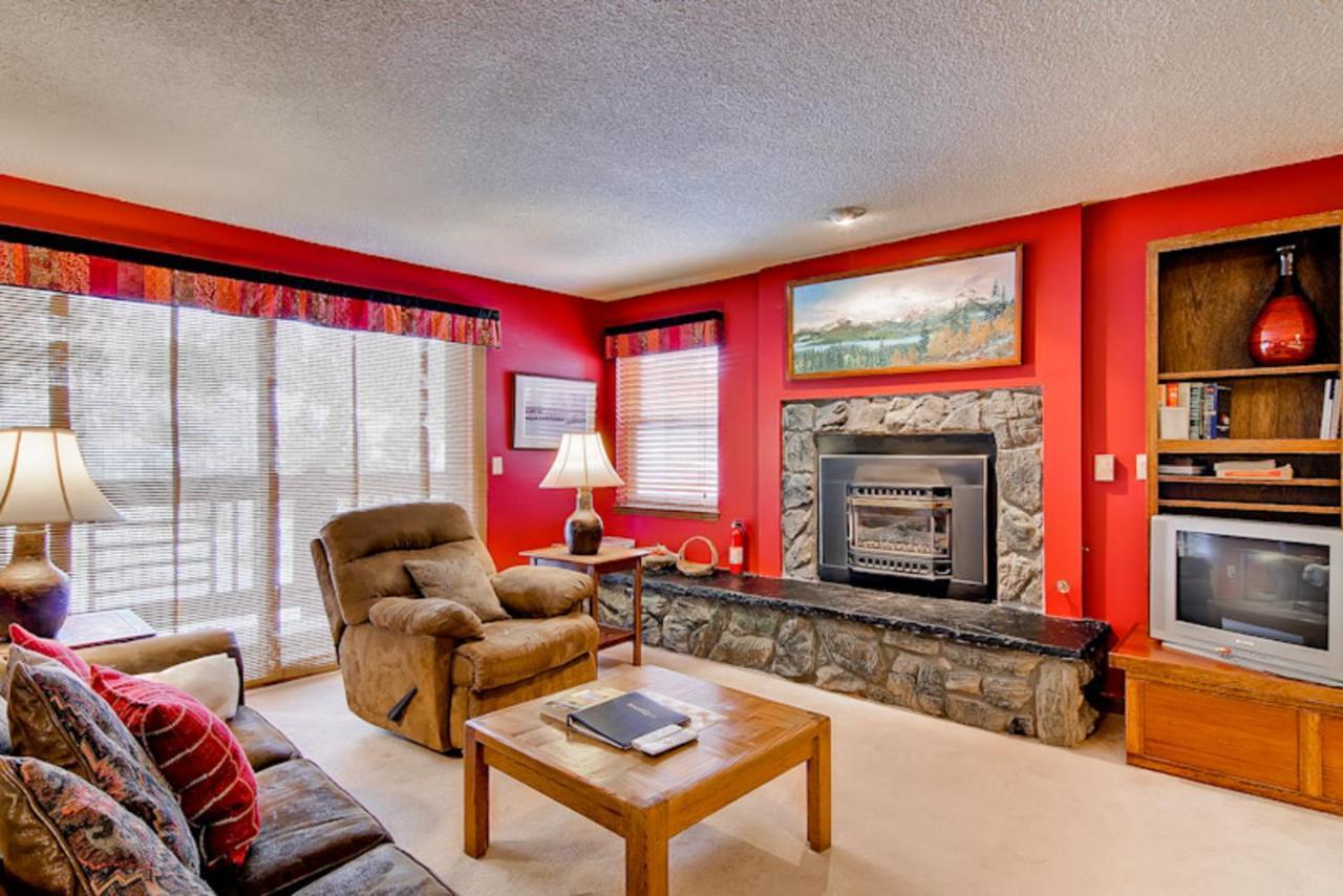 Tyra I Breckenridge Room photo